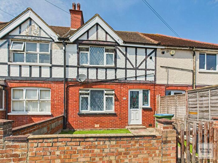 2 Bedroom Terraced House For Sale In Hawthorn Road, Bognor Regis, West Sussex, PO21