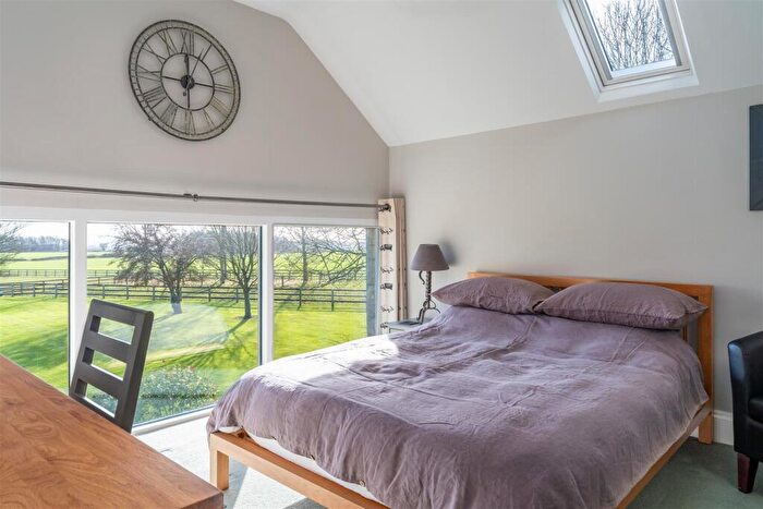 4 Bedroom Barn Conversion For Sale In Eastleach, Gloucestershire, GL7