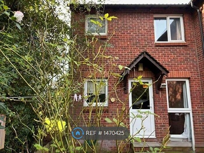 1 Bedroom Semi-Detached House To Rent In Larks Meade, Earley, Reading, RG6