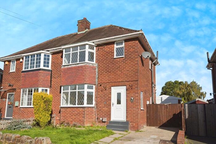3 Bedroom Semi-Detached House For Sale In Hucknall Avenue, Ashgate, Chesterfield, S40