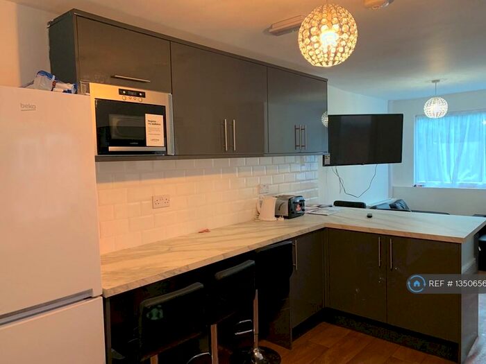 6 Bedroom Terraced House To Rent In St George's Rd, Coventry, CV1