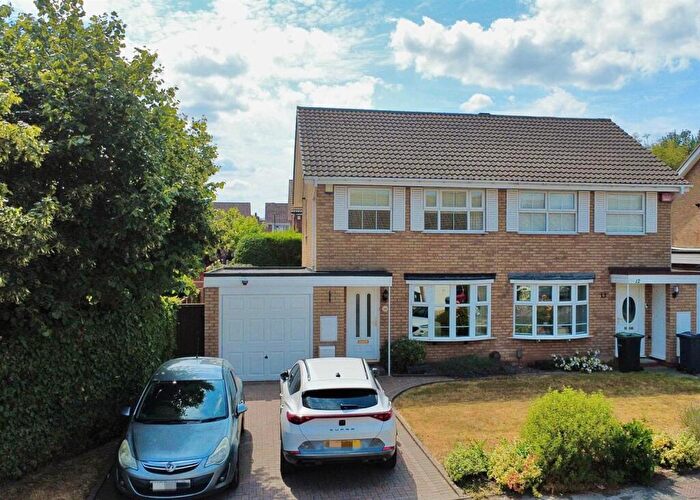 3 Bedroom Semi Detached House For Sale In Hadleigh Croft, Minworth, Sutton Coldfield, B76