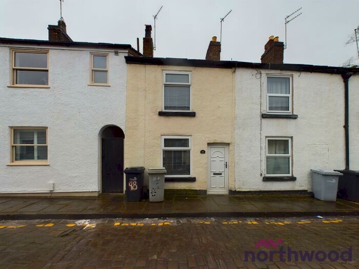 2 Bedroom Terraced House To Rent In Pierce Street, Macclesfield, SK11