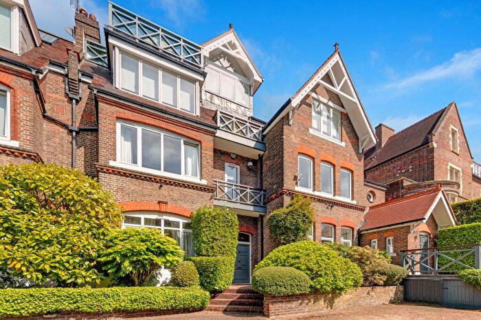4 Bedroom Maisonette For Sale In Netherhall Gardens, London, NW3