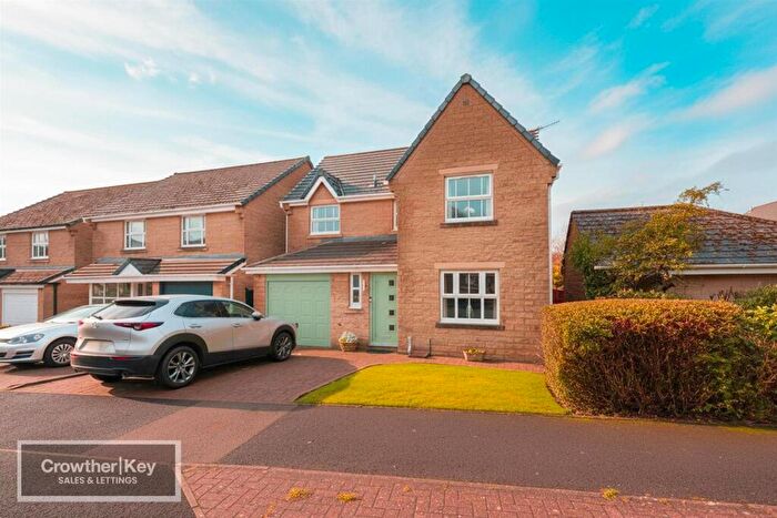 4 Bedroom Detached House For Sale In Solomons View, Buxton, SK17