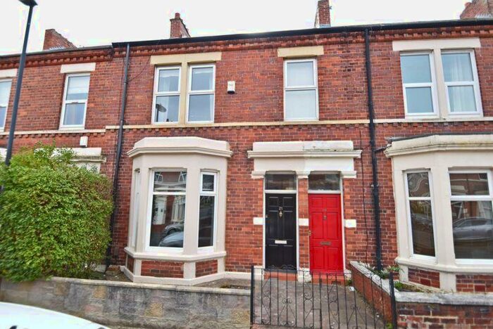 2 Bedroom Flat To Rent In Bamborough Terrace, North Shields, NE30