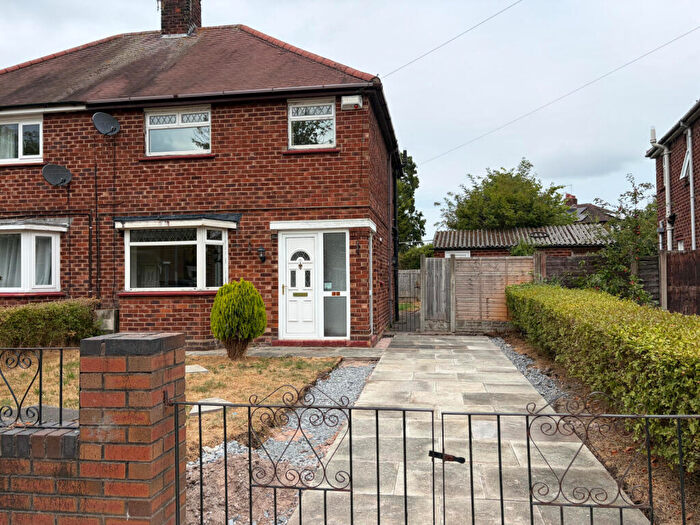 3 Bedroom Semi Detached House To Rent In Capenhurst Avenue, Crewe, Cheshire, CW2