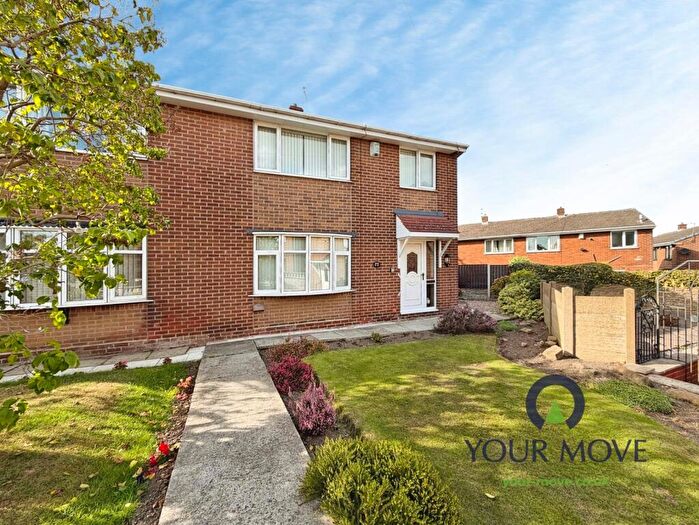 3 Bedroom Semi-Detached House For Sale In Wood Street, Barnsley, S70