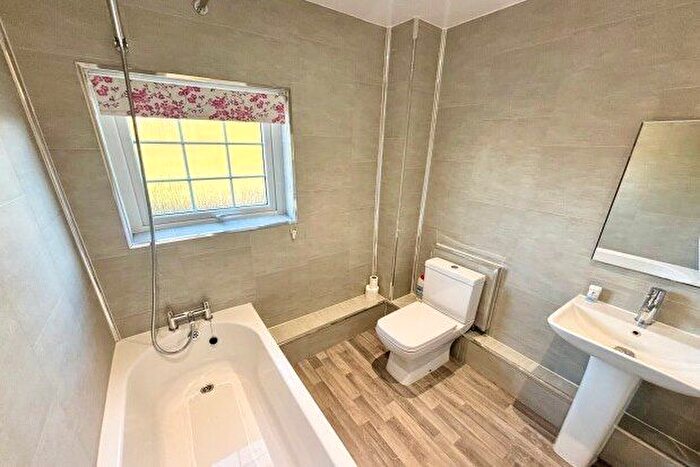 2 Bedroom Cottage To Rent In Burton Road, Lichfield, WS13