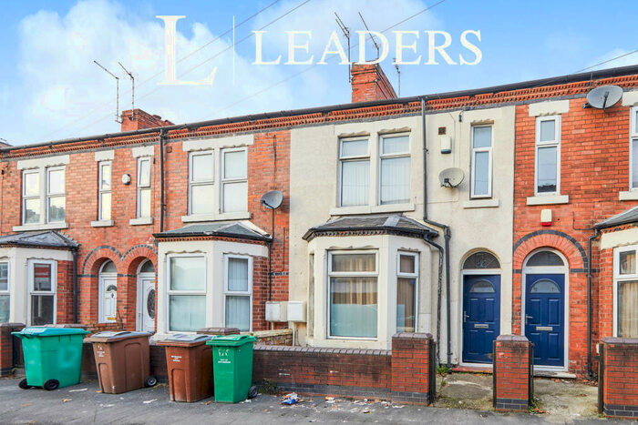 6 Bedroom Terraced House To Rent In Grove Road, NG7