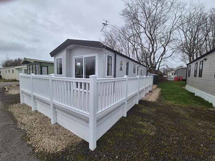 2 Bedroom Park Home For Sale In Southport New Rd Banks, Southport, PR9