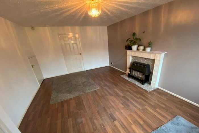 2 Bedroom Property To Rent In Riverbank Road, Willenhall, WV13