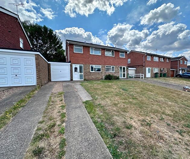 3 Bedroom Semi-Detached House To Rent In Bramble Way, Leicester, LE3