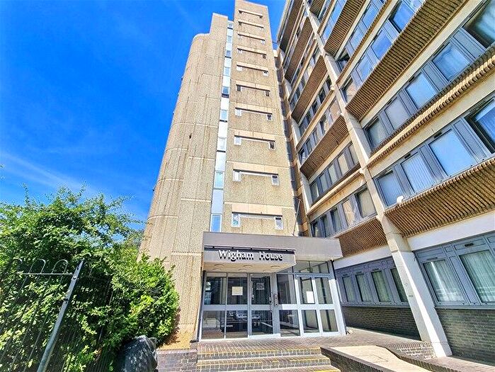 2 Bedroom Flat To Rent In Wigham House, Barking, IG11