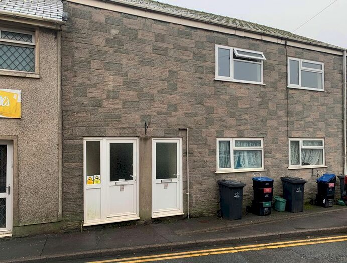 2 Bedroom Flat To Rent In King Street, Brynmawr, Ebbw Vale NP23