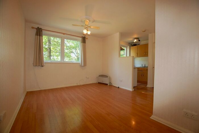 Studio To Rent In Byron House, Porchester Mead, Beckenham, BR3