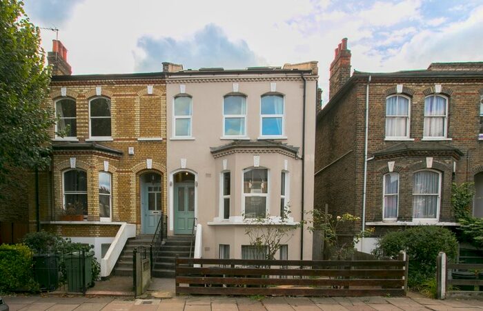 7 Bedroom Terraced House To Rent In Rossiter Road, London, SW12