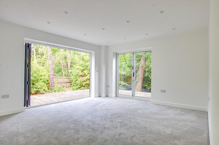 2 Bedroom Detached House For Sale In Cedar Mount, Lyndhurst, SO43