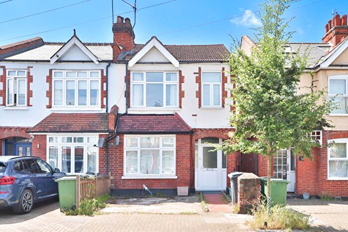 3 Bedroom End Of Terrace House For Sale In Beverley Road, New Malden, KT3