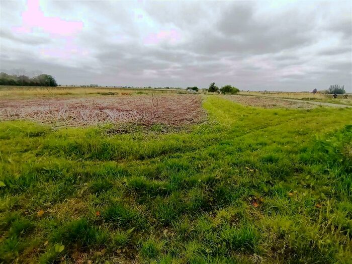 Land For Sale In Church End Drove, Quadring, Spalding, PE11