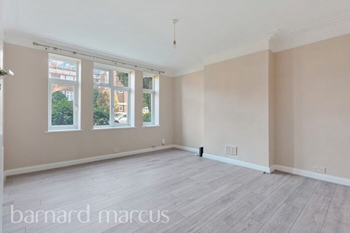 2 Bedroom Property To Rent In Hamilton Road, London, W5