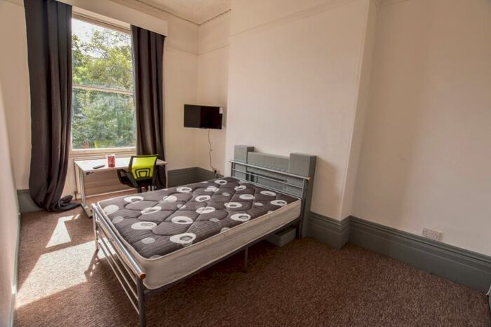 4 Bedroom Terraced House To Rent In Arlington Mansions, Bristol, BS8