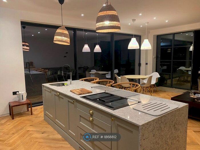 4 Bedroom Detached House To Rent In Rappax Road, Hale, Altrincham, WA15