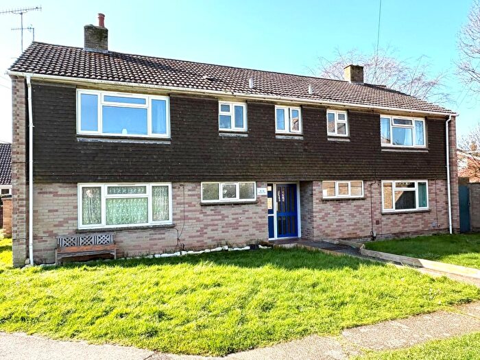 1 Bedroom Flat For Sale In Hathaway Close, Salisbury, SP1