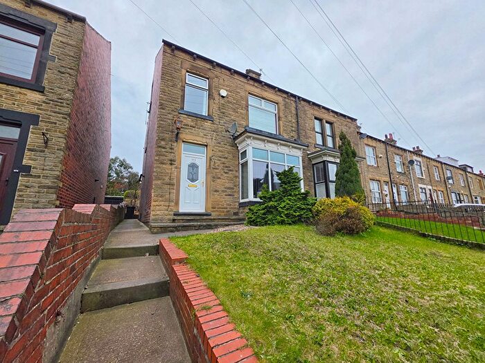 4 Bedroom Semi Detached House For Sale In Upper Sheffield Road, Barnsley, S70