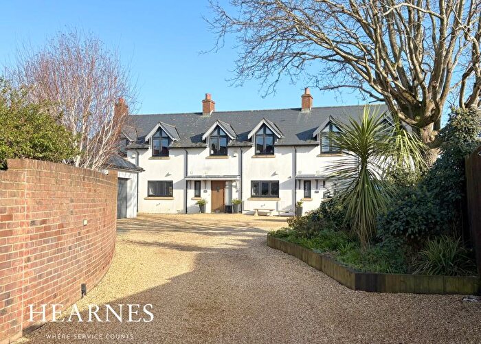 3 Bedroom End Of Terrace House For Sale In Lake Road, Hamworthy, Poole, BH15