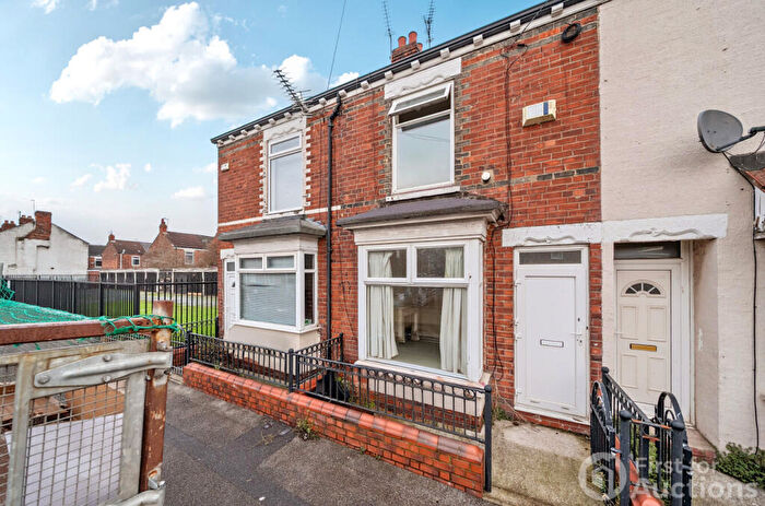 2 Bedroom Terraced House For Sale In Belmont Street, Hull, HU9