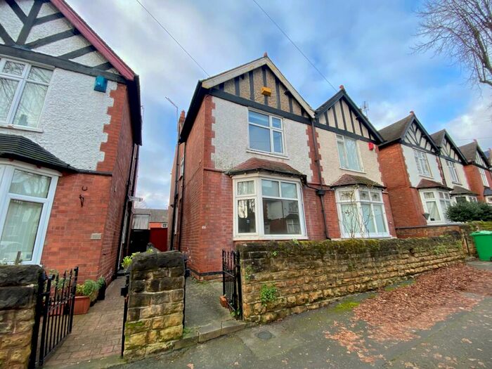 3 Bedroom House To Rent In Rolleston Drive, Nottingham, NG7