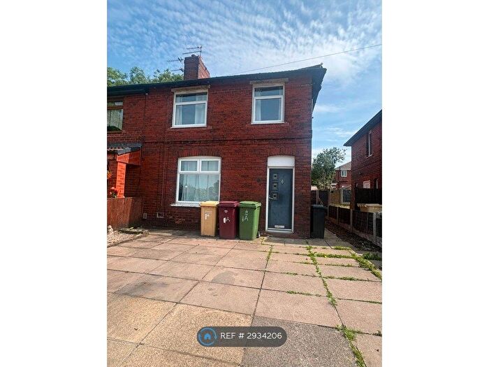 3 Bedroom Semi-Detached House To Rent In Prince's Avenue, Bolton, BL3