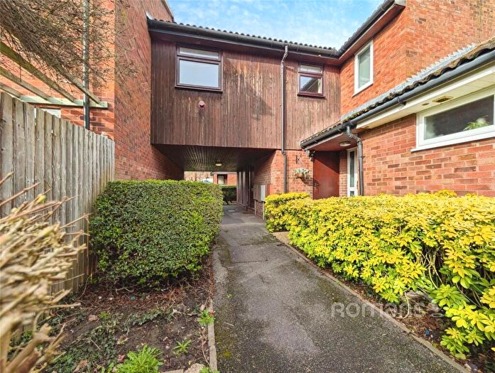 1 Bedroom Apartment For Sale In Fleetham Gardens, Lower Earley, Reading, RG6
