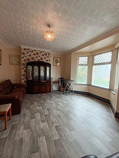 2 Bedroom Flat To Rent In Chepstow Road, Newport, NP19