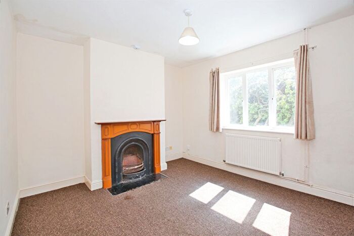 3 Bedroom Detached Bungalow For Sale In St. Michaels Avenue, Yeovil, BA21