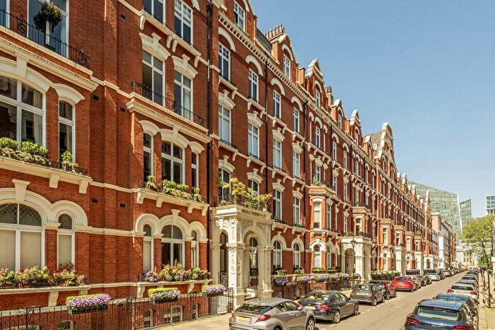 4 Bedroom Flat To Rent In Carlisle Place, Westminster, SW1P