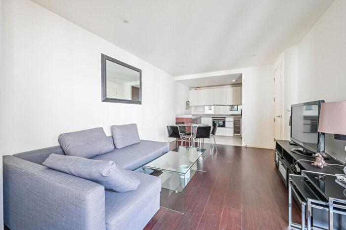 1 Bedroom Flat For Sale In Baltimore Wharf, Canary Wharf, London, E14
