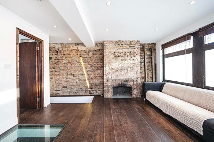 2 Bedroom Flat To Rent In Whiston Road, Haggerston, London, E2