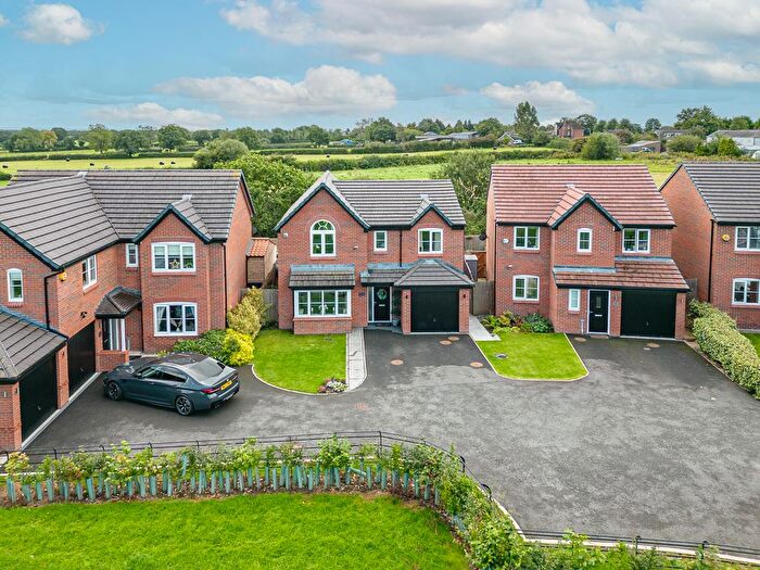 4 Bedroom Detached House For Sale In Grove Avenue, Winsford, CW7