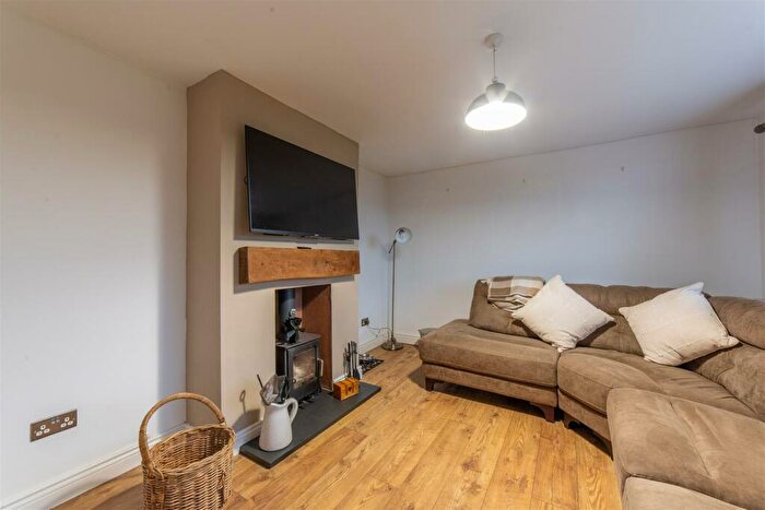 3 Bedroom End Of Terrace House For Sale In Ael Y Bryn, Blaenavon, Pontypool, NP4