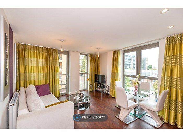 2 Bedroom Flat To Rent In Venice Corte, London, SE13