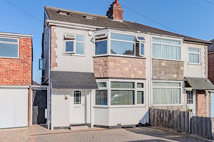 4 Bedroom Semi-Detached House For Sale In Headley Road, Leicester, LE3