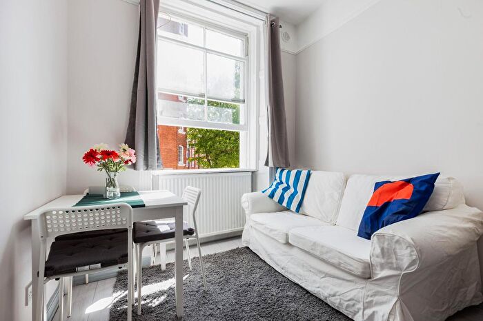 2 Bedroom Flat To Rent In Tavistock Place, London, WC1H