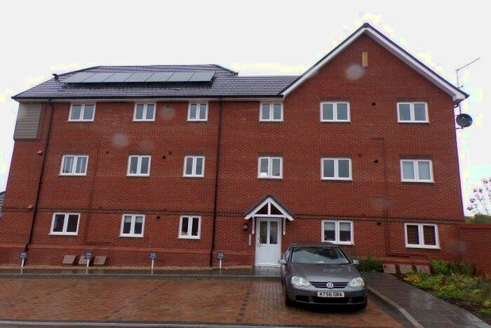 2 Bedroom Flat To Rent In Heathpoult Road, Verwood, BH31
