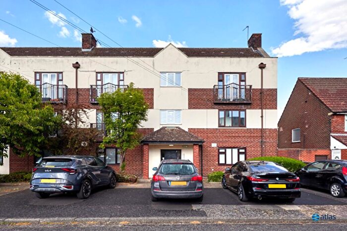2 Bedroom Apartment For Sale In Woodvale Road, Woolton, L25
