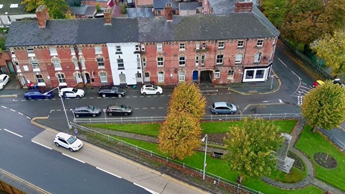 4 Bedroom Flat For Sale In No. Clifton Terrace, Newtown, Powys, SY16