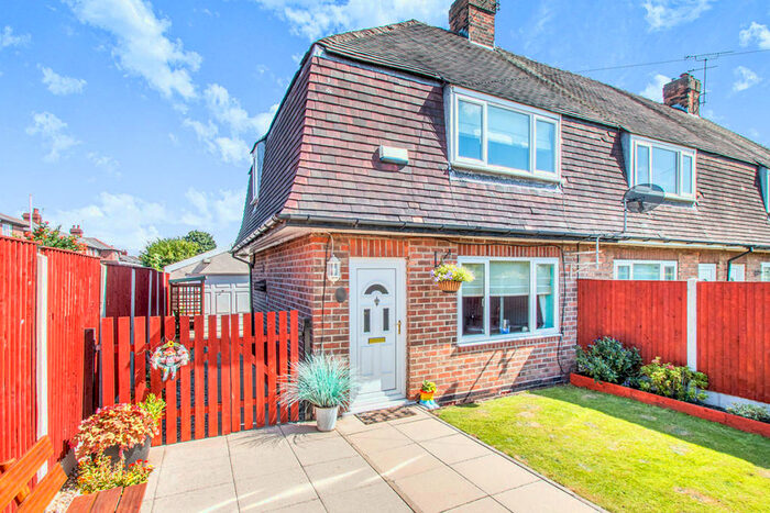 2 Bedroom End Of Terrace House To Rent In Clough Street, Morley, Leeds, West Yorkshire, LS27