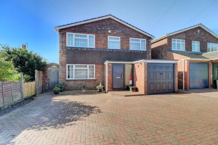 4 Bedroom Detached House For Sale In Penn Road, Hazlemere, Buckinghamshire, HP15