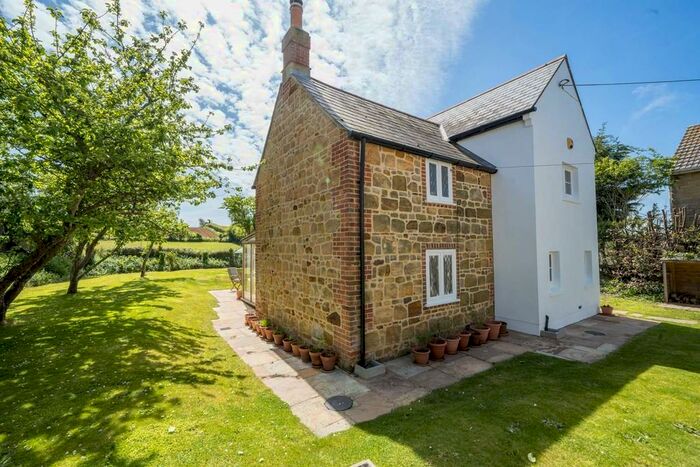 3 Bedroom Cottage For Sale In Shorwell, Isle Of Wight, PO30